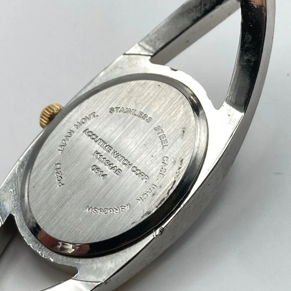 Vivani Women's Watch Cuff Silver Gold Two Tone 20mm Oval New Battery 6.5